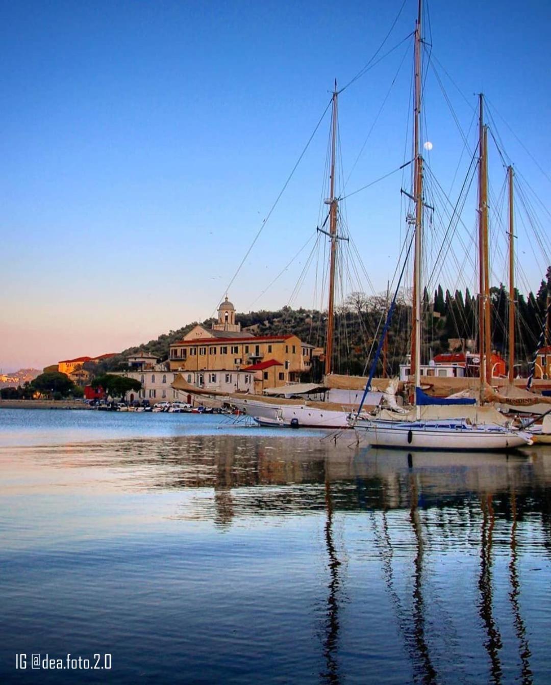 Moderno Appartamento Vista Mare, Con Parcheggio Privato Porto Venere Buitenkant foto