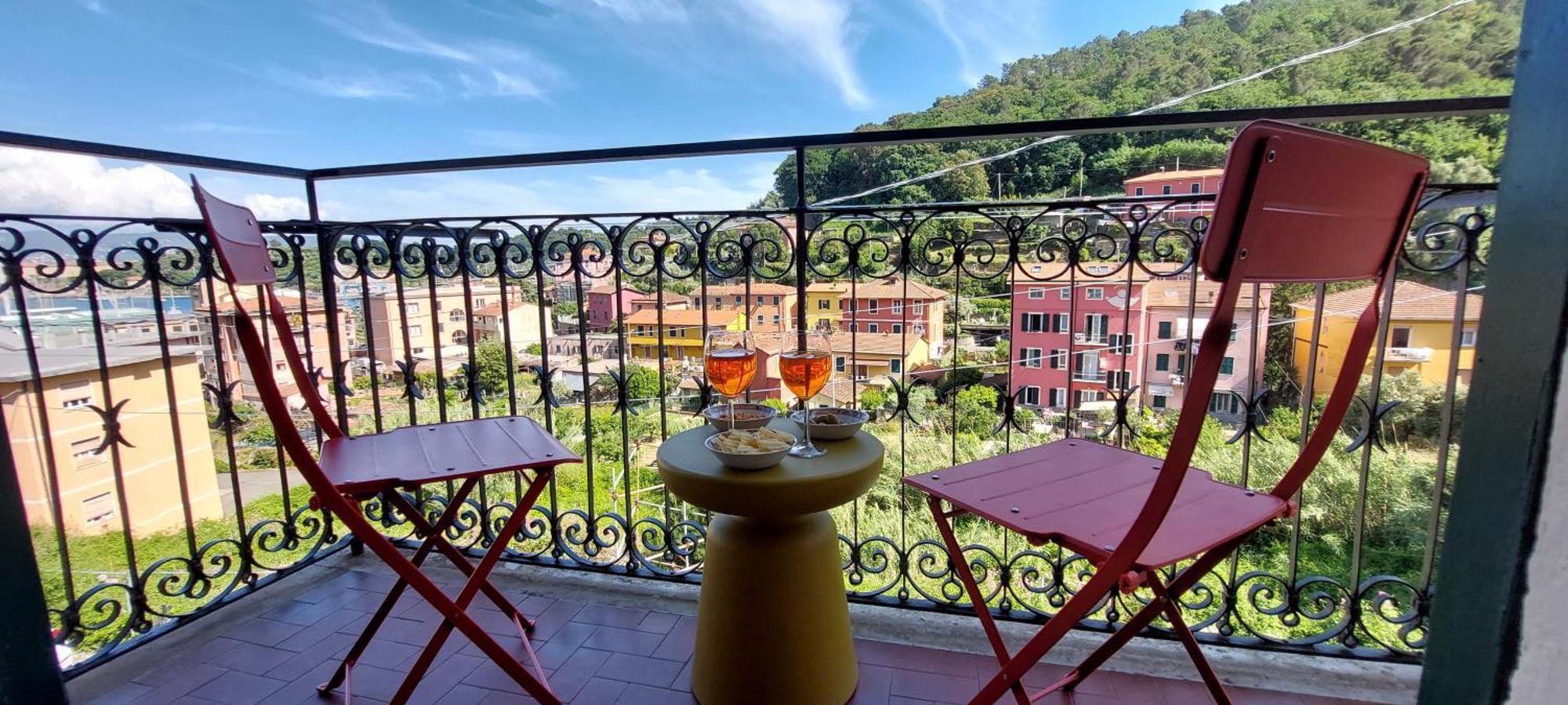 Moderno Appartamento Vista Mare, Con Parcheggio Privato Porto Venere Buitenkant foto